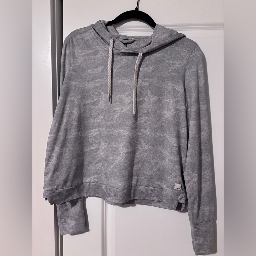 Vuori Halo Essential Hoodie - Picture 3 of 4
